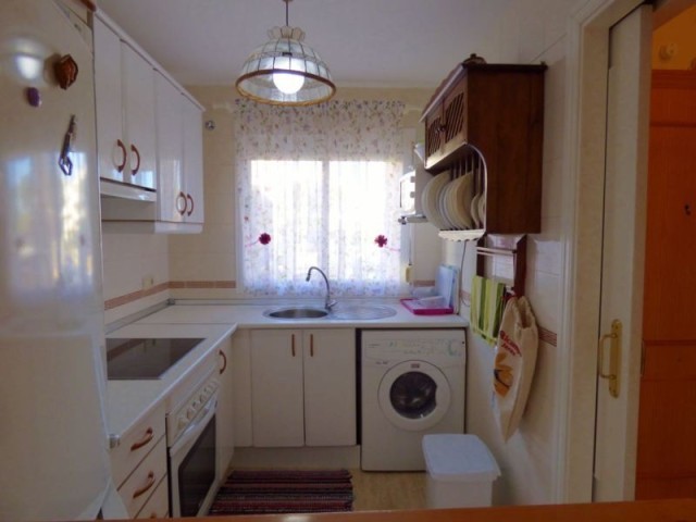 2 Bed Apartment for sale in Calahonda - 2