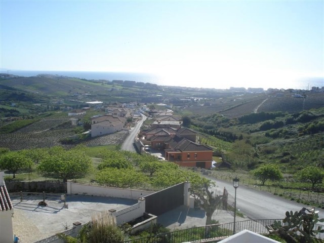 2 Bed Town House for sale in Manilva