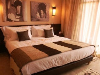 Apartment 2 Bed - lounge - 2.5 Bath -..
