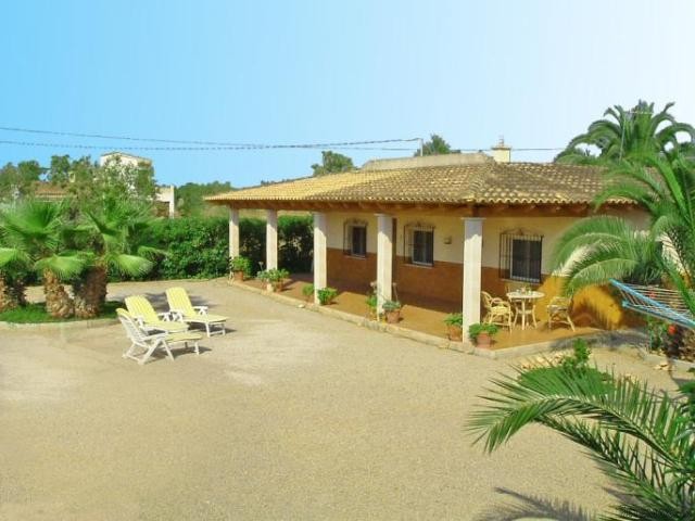 Country house with guest house