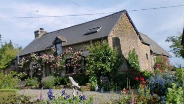 Spacious Detached Property
