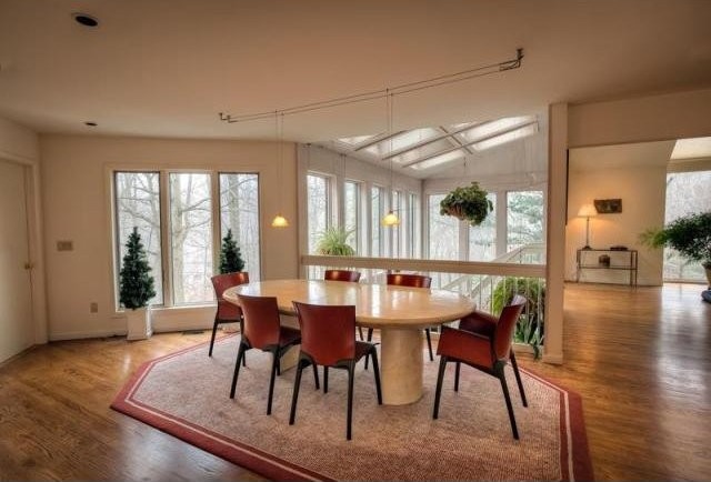 4 bedroom Residence For Sale: Pound.. - 2