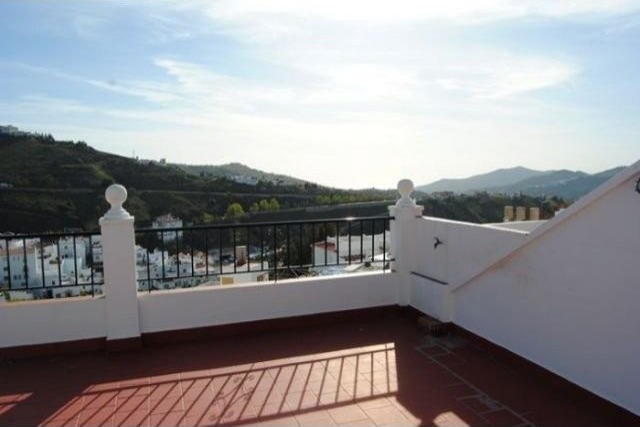 Town House for Sale in Competa, Competa..