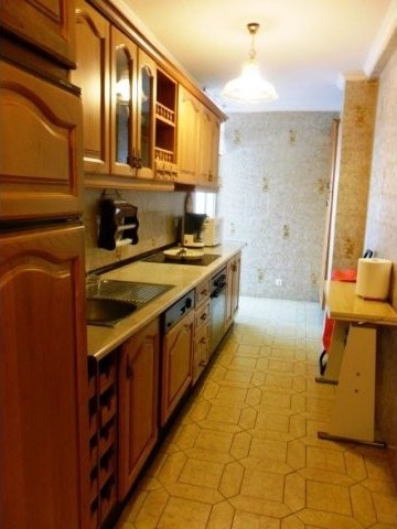 3 Bed Apartment for sale in Marbella - 2