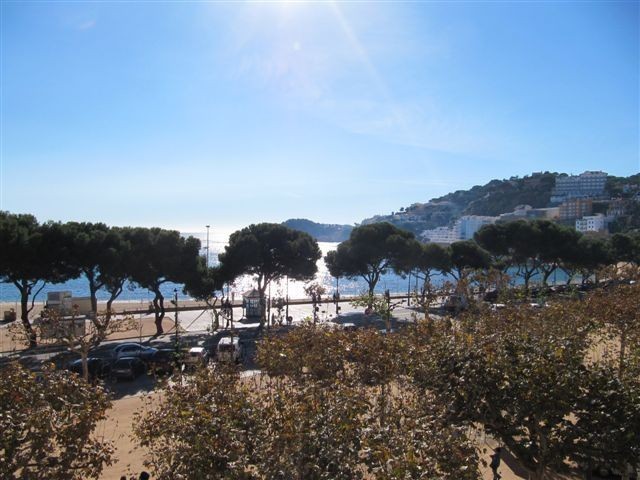 4 Bedrooms - Apartment - Girona - For..
