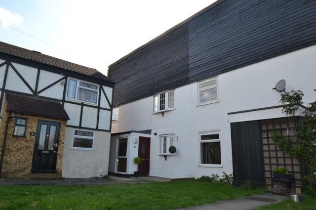 3 bedroom house in QUEENBOROUGH