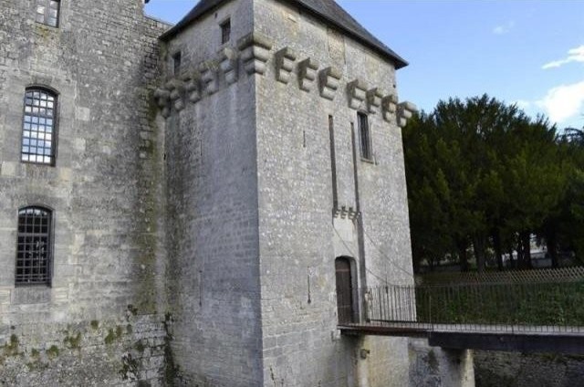 8 bedroom Castle For Sale: 16000.. - 2