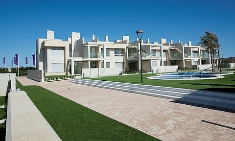 BEACH PENTHOUSE APARTMENTS