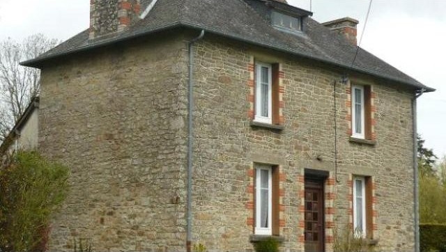 Nice Hamlet Stylish Stone House
