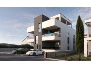 Vir, novi apartman S1 južna strana sa vlastitim vrtom