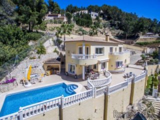 Superb villa, of excellent quality, located in a lovely..