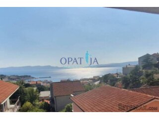 Senj, kuća sa 6 apartmana, podzemni parking