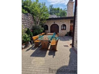 KUĆA/PANSION 450m2 + bazen CRIKVENCICA