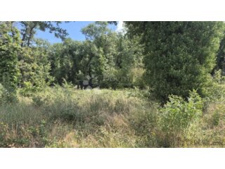 Na prodaju je poljoprivredno zemljište površine 520 m2