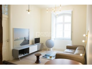 Charming Apartment in Baixa