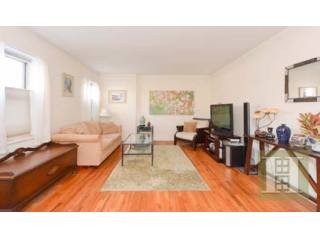 3 bedroom Apartment For Sale: 5430..