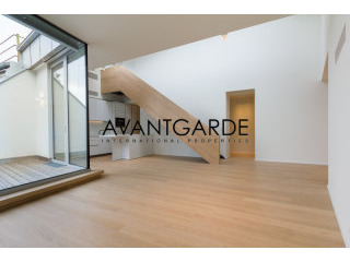 Modern top floor apartment