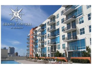 2 bedroom Property For Sale: 1120 EAST..