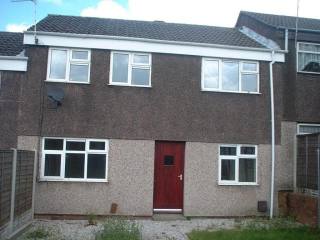 3 bedroom Terraced House to rent in..
