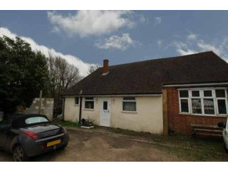 4 bedroom, Detached Bungalow house for..