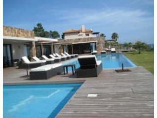 2 Bedroom Apartment - For Sale -..