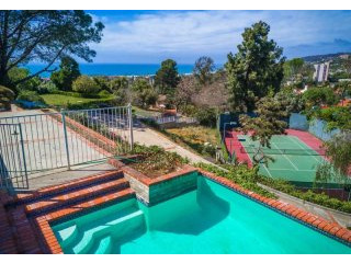 2695 Hidden Valley La Jolla, California..