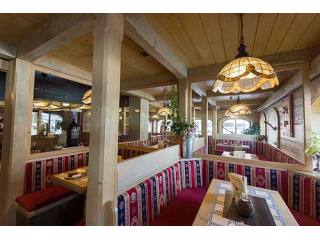 Well-established restaurant with top..