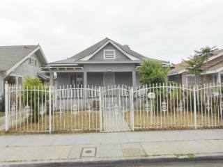 130 W 50th St Los Angeles, CA, 90037..