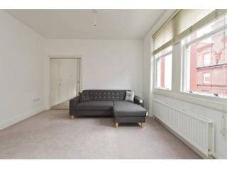 Wendover Court, Chiltern Street..