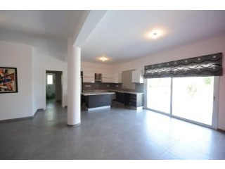 Brand new ground floor modern apartment..