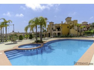 Excellent 2 bedroom, 2 bathroom bungalow style penthouse..