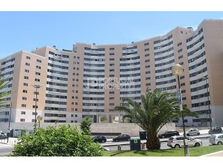 Two Bedroom Apartment In Central Lisbon