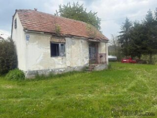 KUĆA + ZEMLJIŠTE 1330 m2 - POTENCIJAL