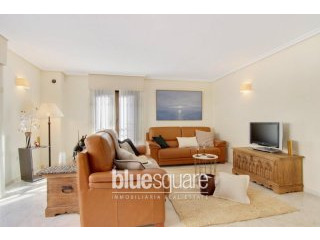 Superb Modern Luxury 3 Bed bright..