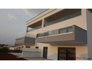 Istra, Banjole, luksuzni apartman s pogledom na more!