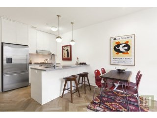 1 bedroom Apartment For Sale: 735..