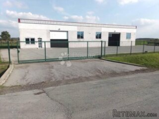 Poslovno-skladišni kompleks uz obilaznicu!