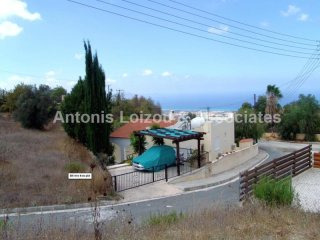 750 m2 plot in Kynousa ( between Polis..