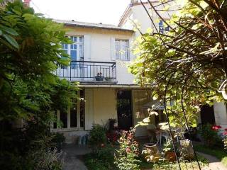 5 bedroom Town House For Sale: 79000..