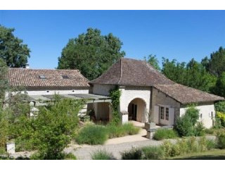Beautiful 6 bedroom stone house with..