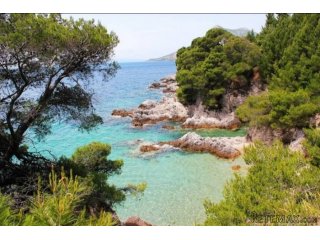 Plac na moru Peljesac-Hrvatska