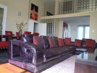 3 bed apartment in Filomena House