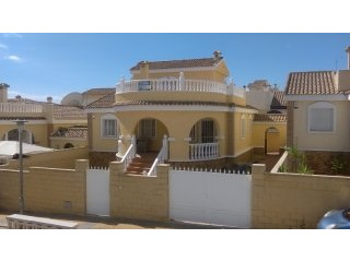 3 Bedrooms - Villa - Alicante - For Sale
