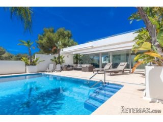 Amazing modern four bedroom villa for sale in Javea, your..