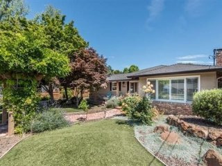 Charming and inviting home in campbell