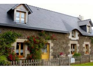 Beautifully Renovated Farmhouse