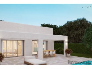 Single storey villa with 3 bedrooms for sale within a short..