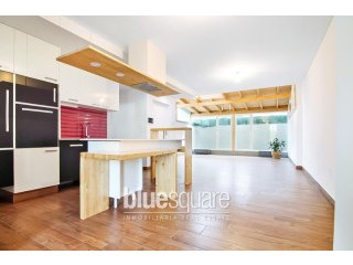 Lovely 2-Bedroom Bungalow near the..