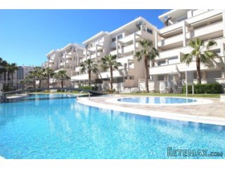 Fabulous penthouse for sale in a development on the edge of..