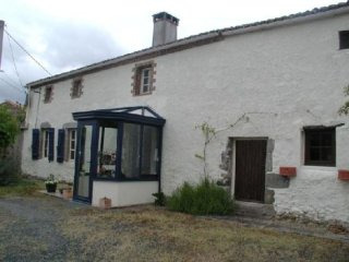 Nice Rural House in Quiet Setting